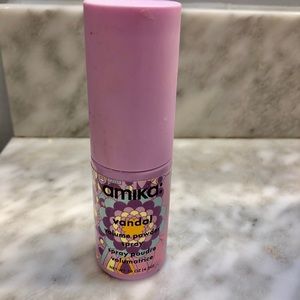 amika vandal Volume Powder Spray